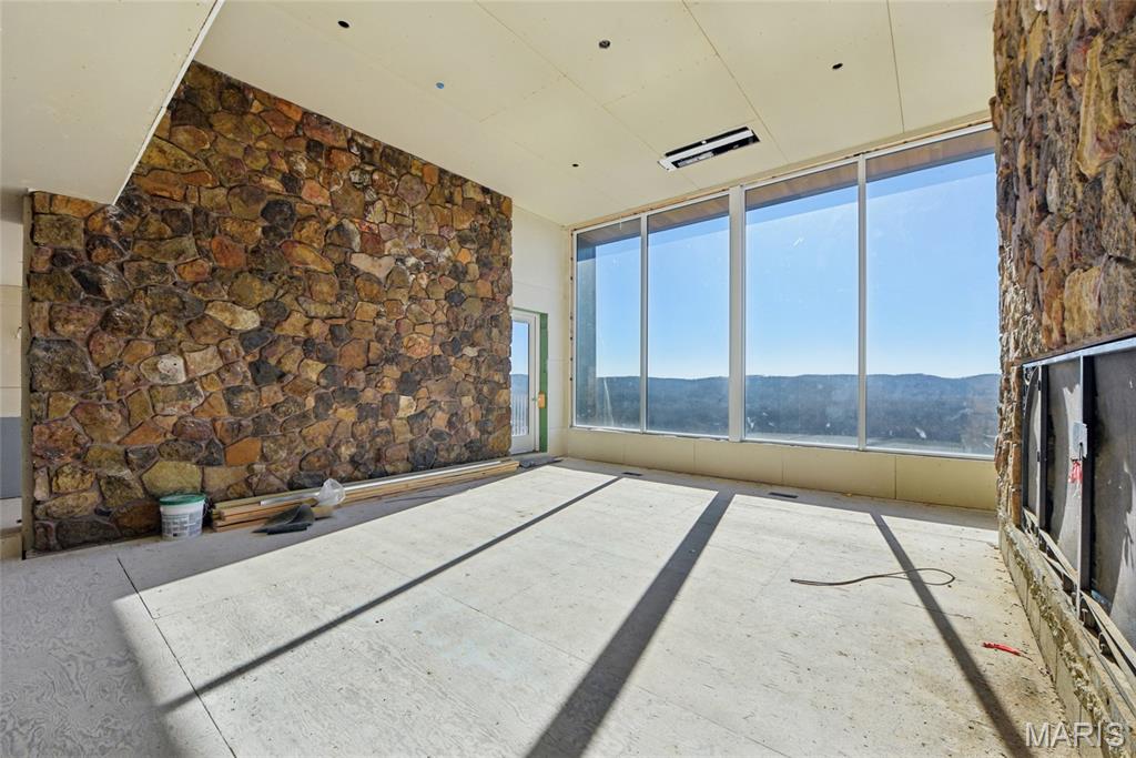 800 Holland Road Property Photo 17