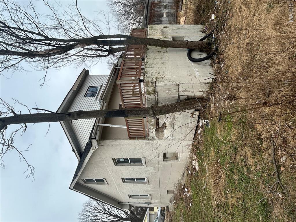 6239 Lorraine Avenue Property Photo 8