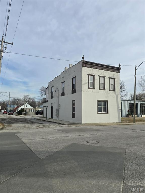 1223 W Main Street Property Photo 1