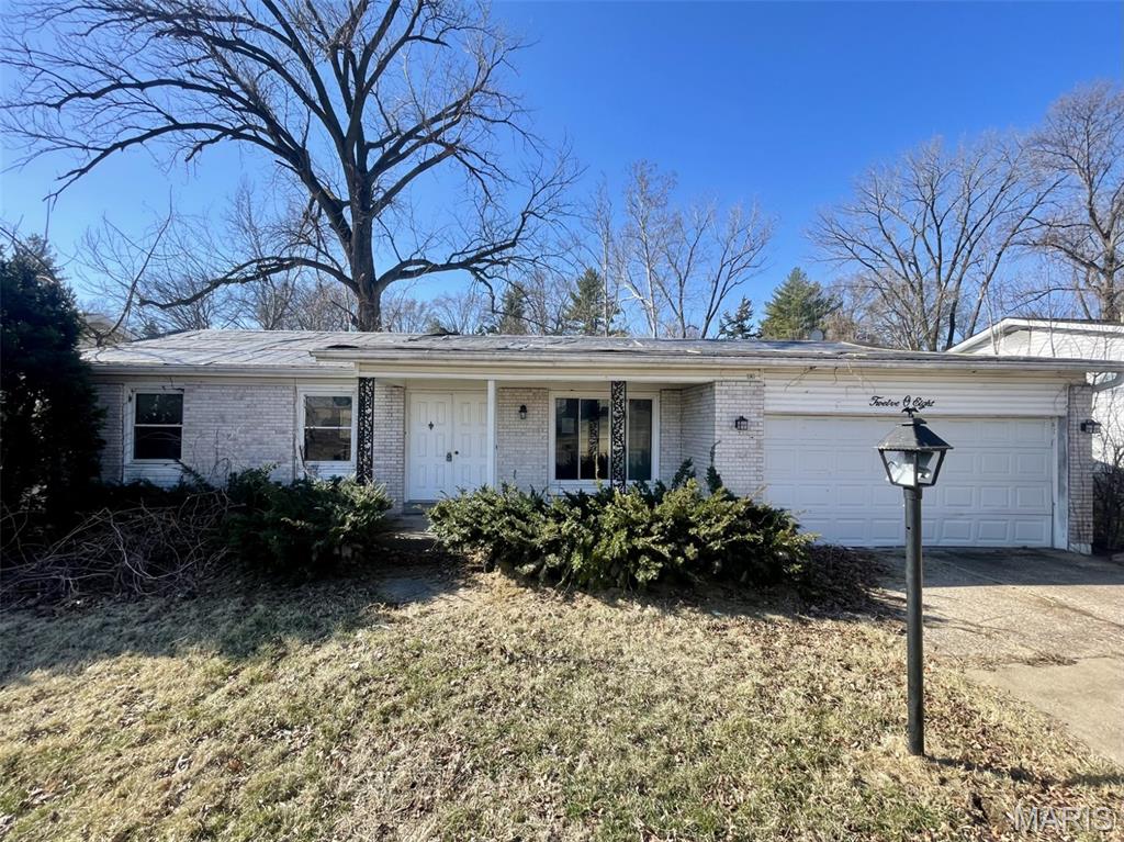 1208 Bellabrook Drive