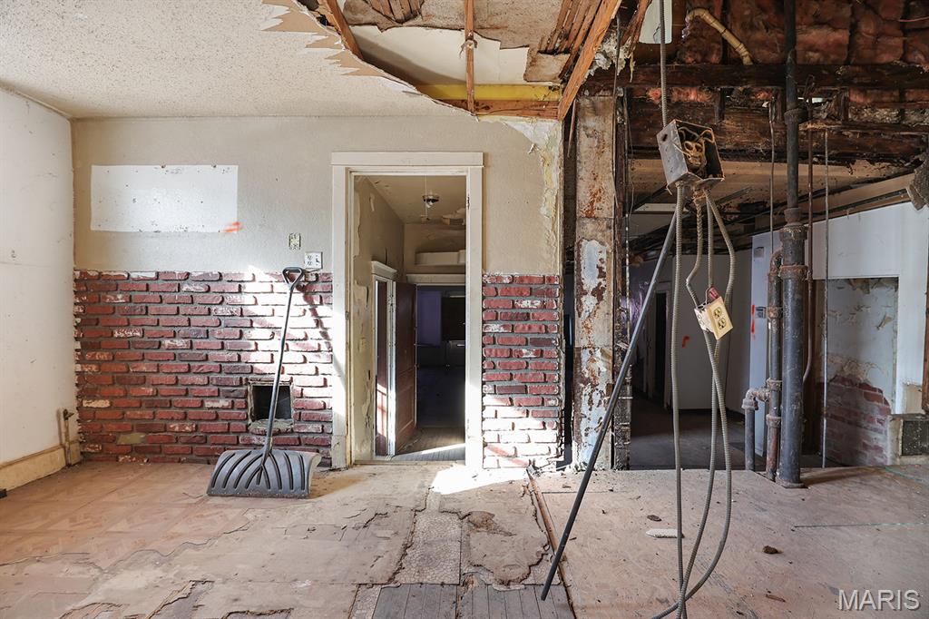 3742 California Avenue Property Photo 10