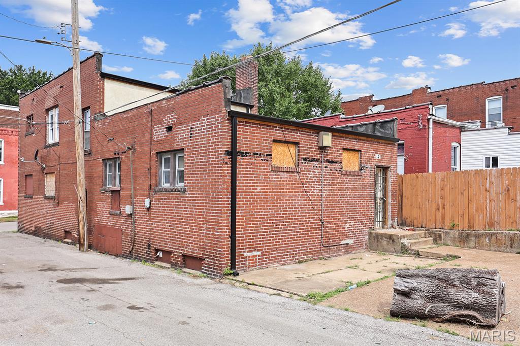 3742 California Avenue Property Photo 21