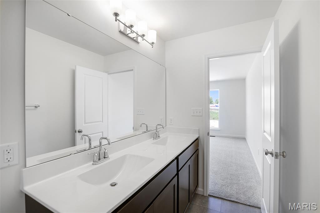 18415 Boone Ridge Manor Drive Property Photo 18