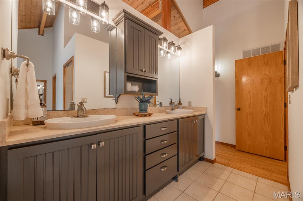 2208 N Konstanz Drive Property Photo 21
