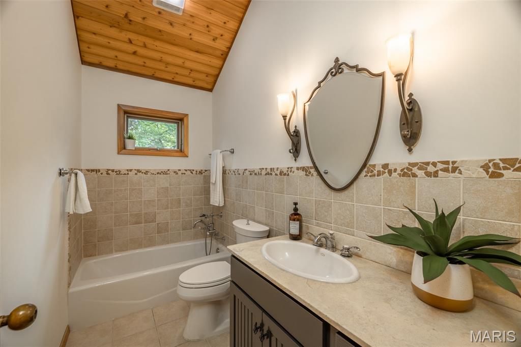 2208 N Konstanz Drive Property Photo 27