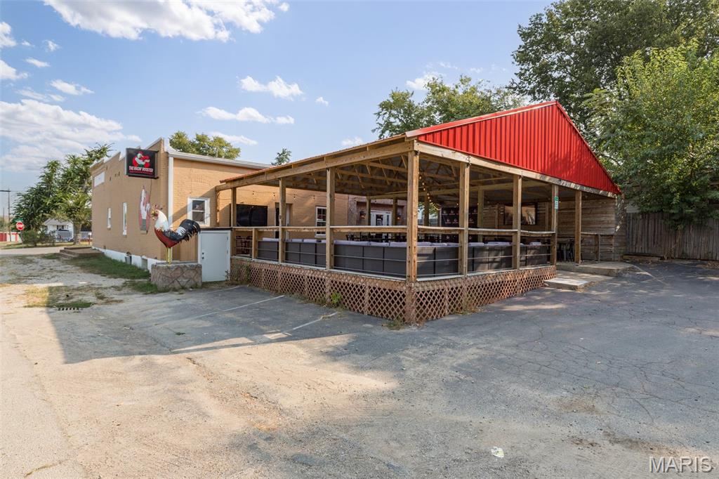 201 Houser Street Property Photo 2