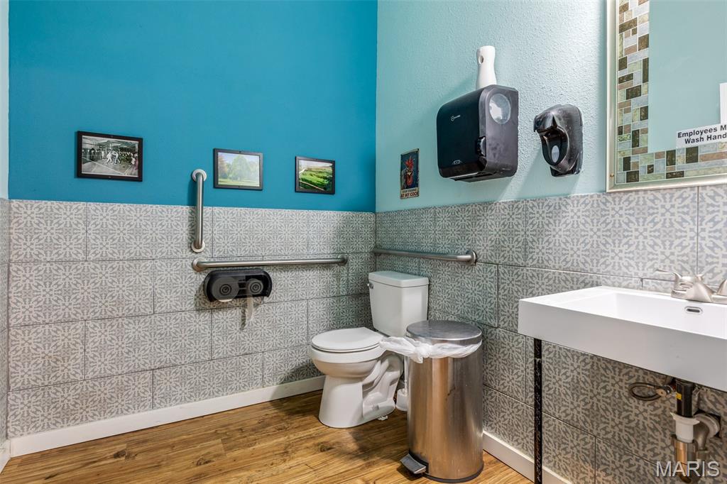 201 Houser Street Property Photo 36