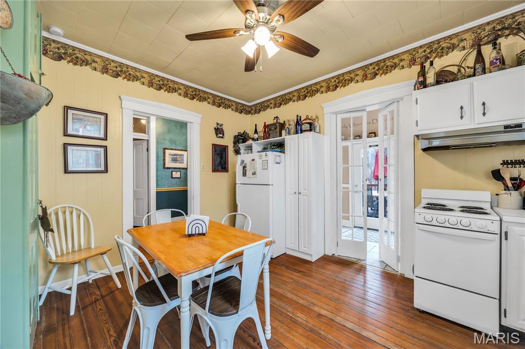 409 Schiller Street Property Photo 10