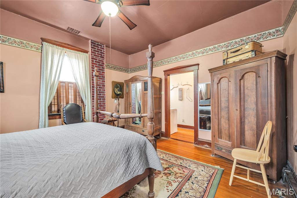 409 Schiller Street Property Photo 13