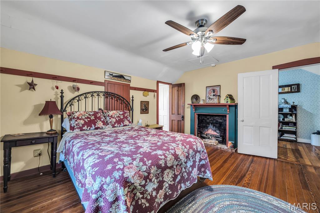 409 Schiller Street Property Photo 21