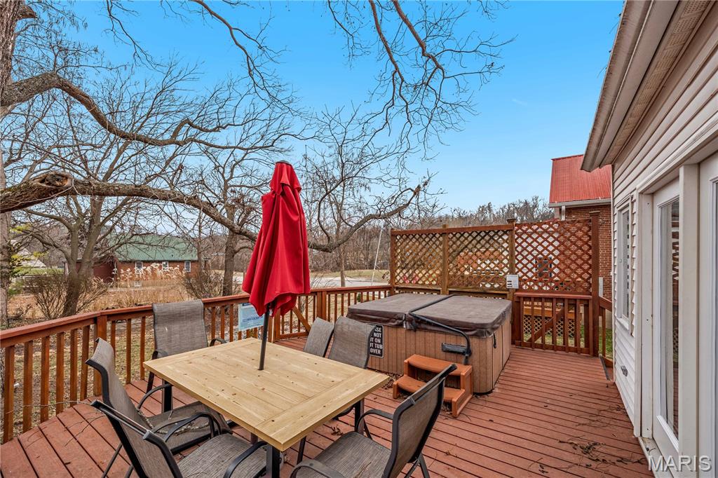 409 Schiller Street Property Photo 24