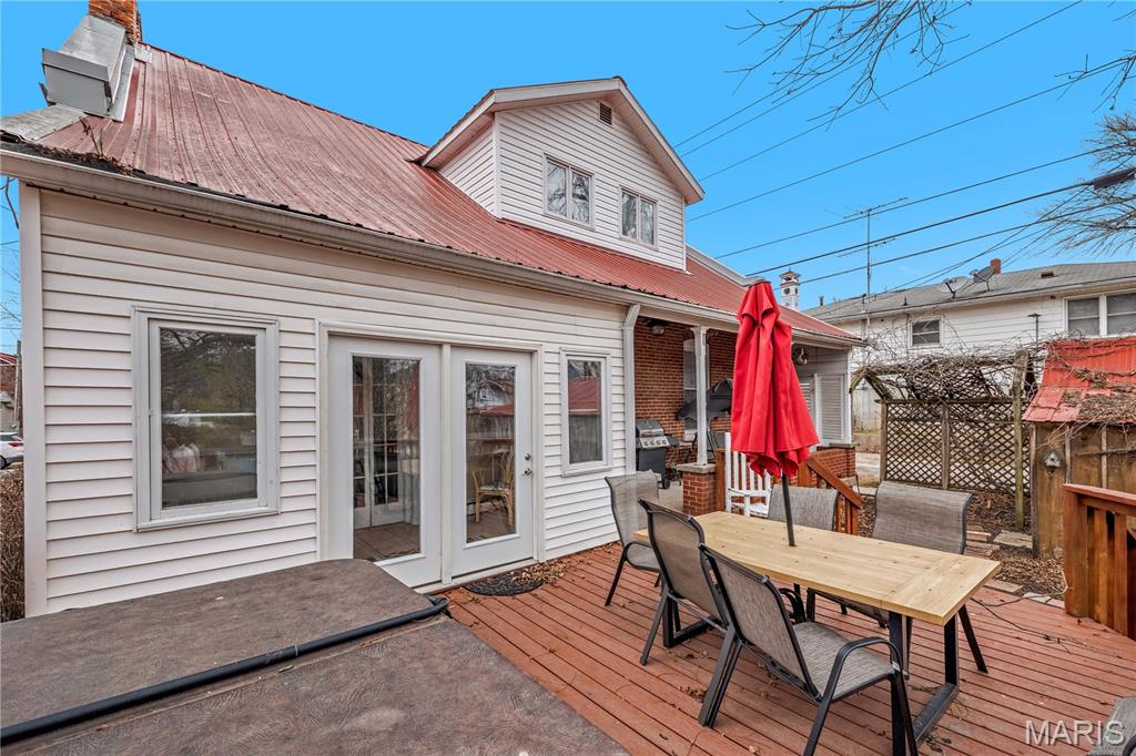 409 Schiller Street Property Photo 25