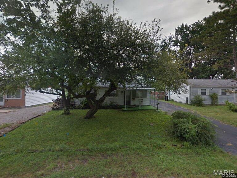1066 Saint Margaret Drive Property Photo 2