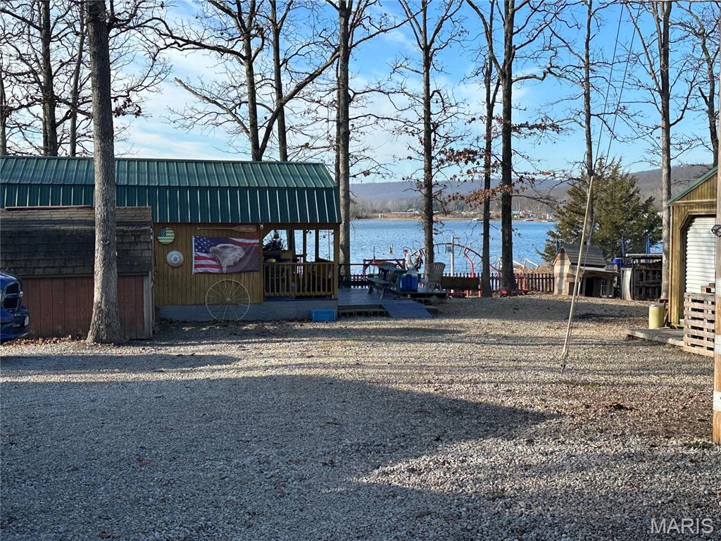 1300 Norfork Lane Property Photo 2