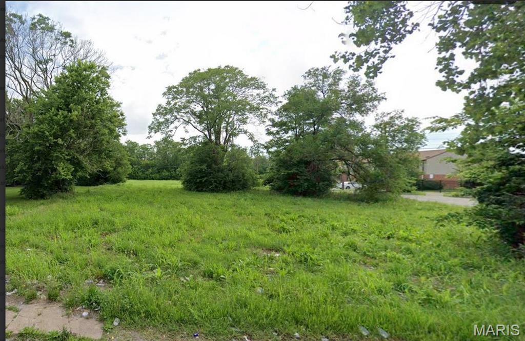 1027 Bond Avenue Property Photo 1