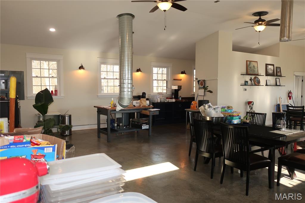 419 Olive Street Property Photo 6