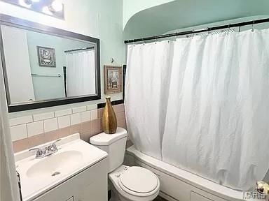 9776 Dennis Drive Property Photo 4