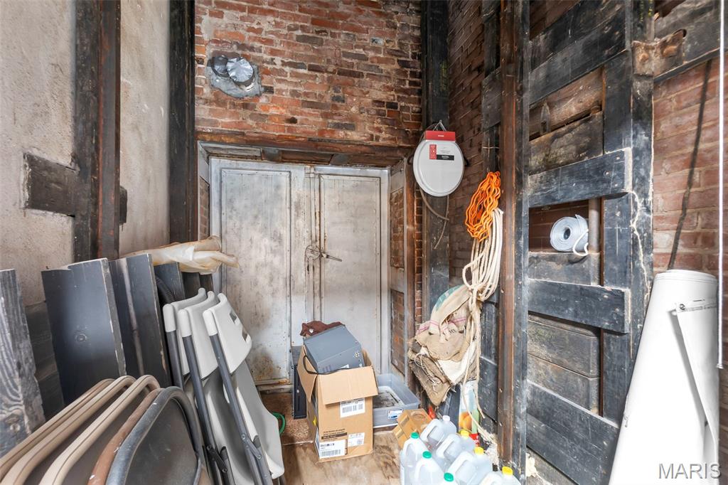 112 Front Street Property Photo 19