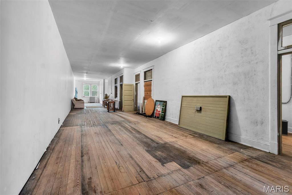 112 Front Street Property Photo 28