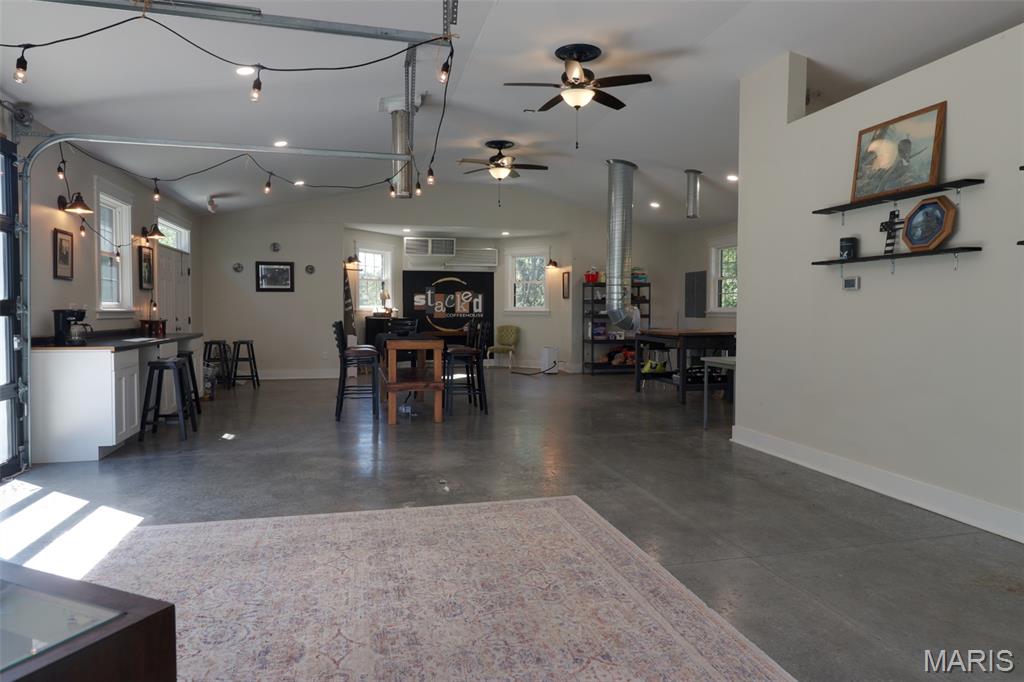 419 Olive Street Property Photo 3