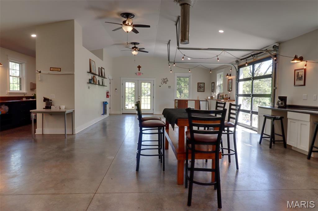 419 Olive Street Property Photo 5