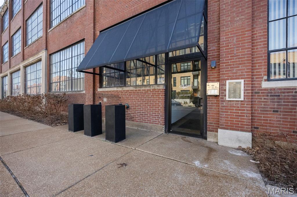 4100 Laclede Avenue 109