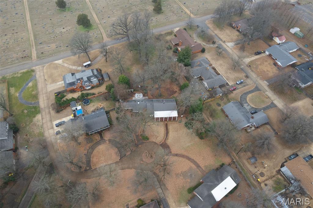 1111 White Oak Place Property Photo 8