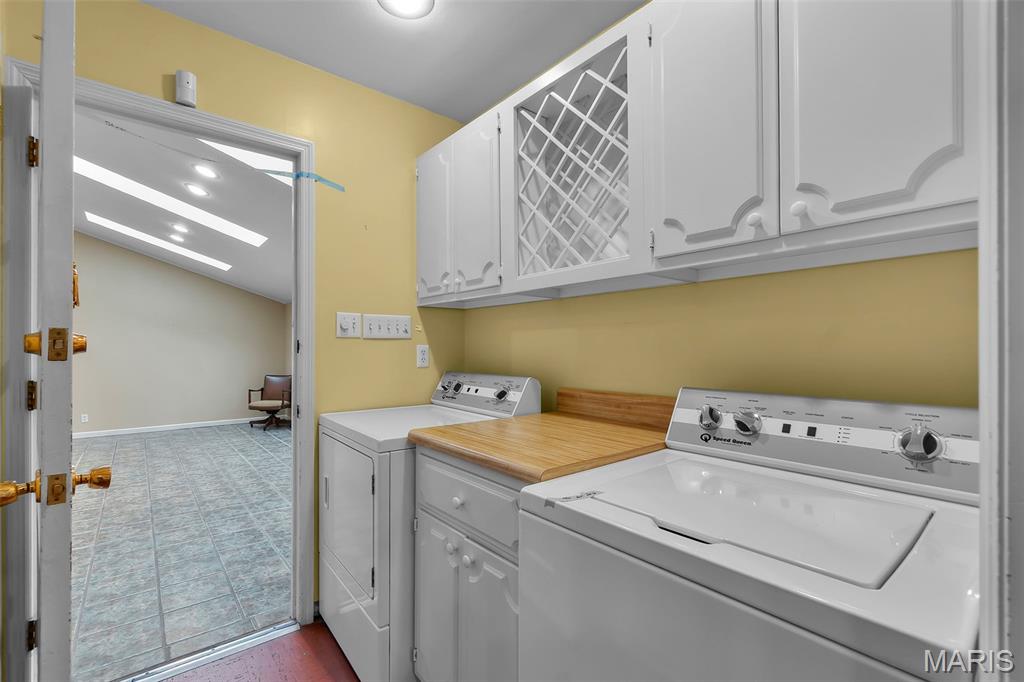 1111 White Oak Place Property Photo 28