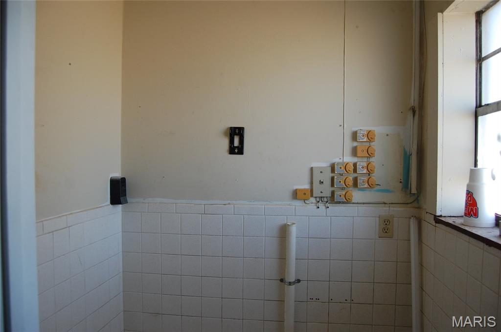 803 W Pine St. Property Photo 6