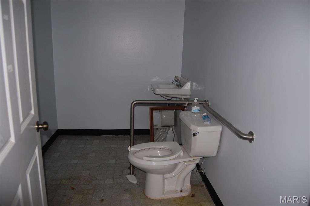 803 W Pine St. Property Photo 10