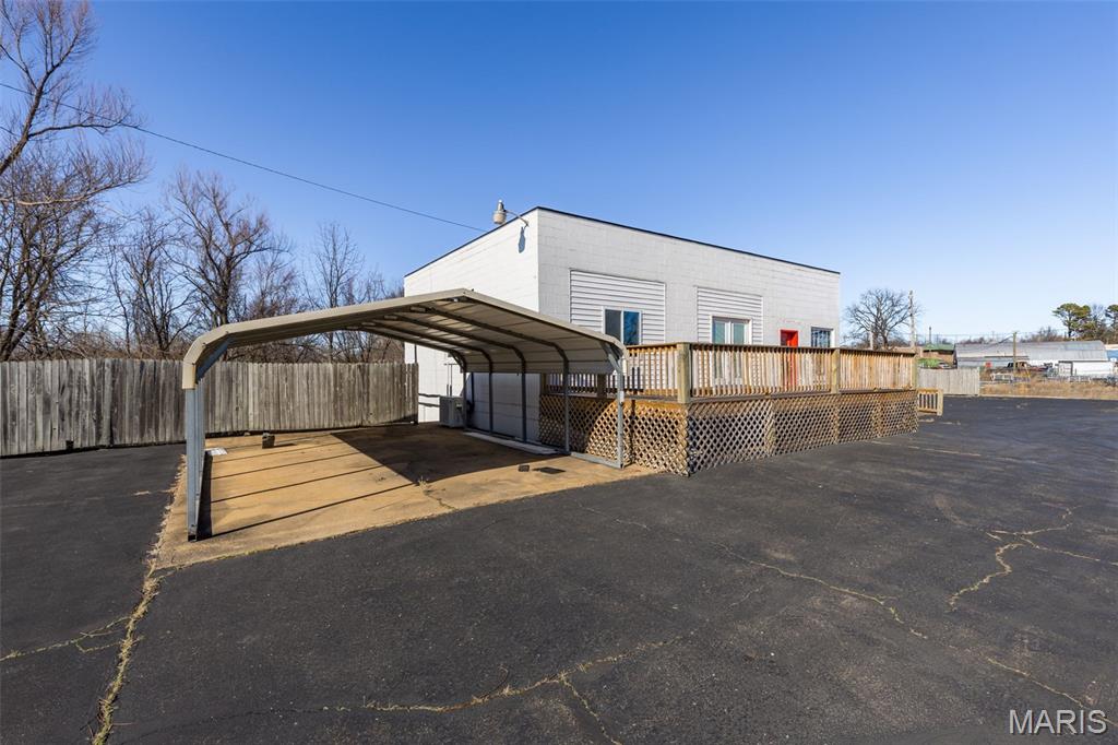 202 Lincoln Drive Property Photo 4