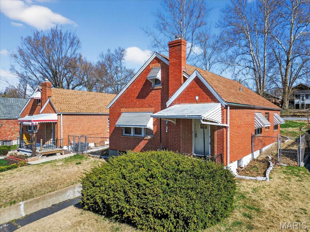 6915 Edison Avenue Property Photo 2