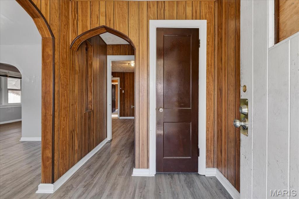 6915 Edison Avenue Property Photo 5