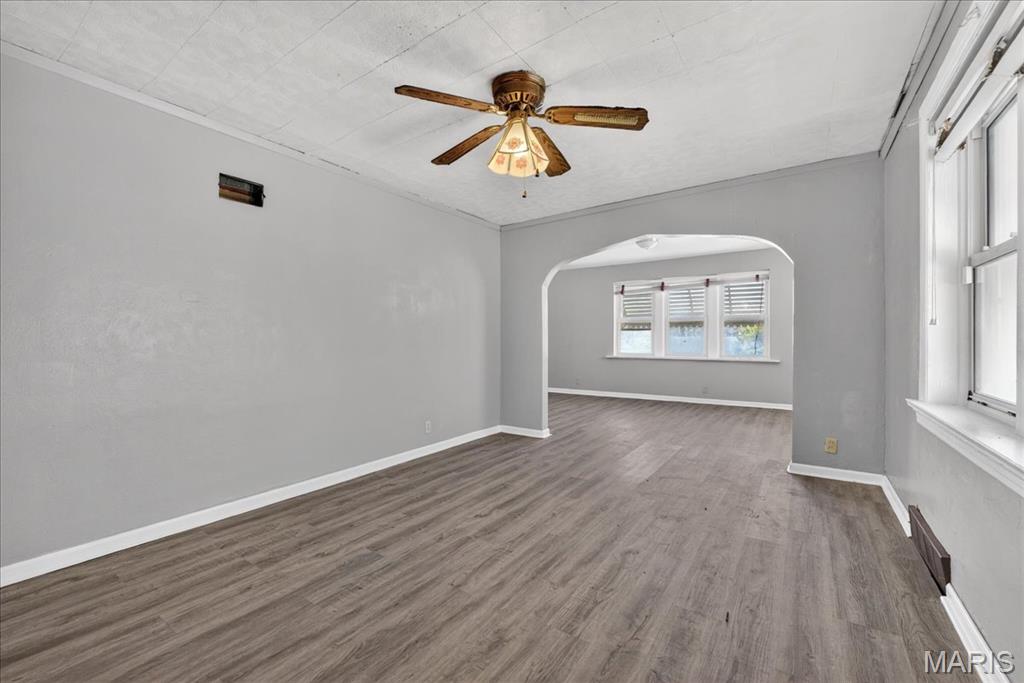 6915 Edison Avenue Property Photo 10