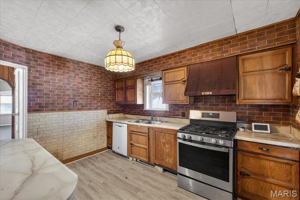 6915 Edison Avenue Property Photo 12