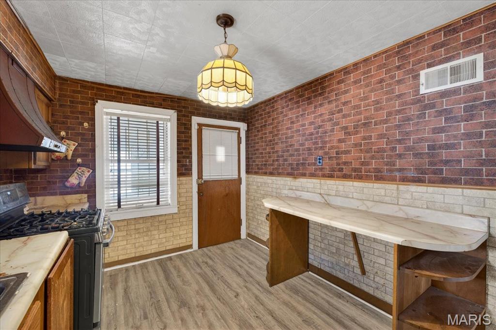 6915 Edison Avenue Property Photo 13