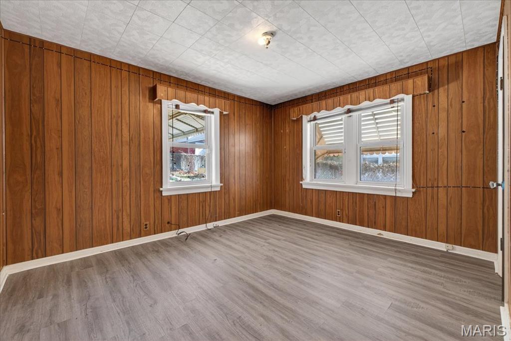6915 Edison Avenue Property Photo 17