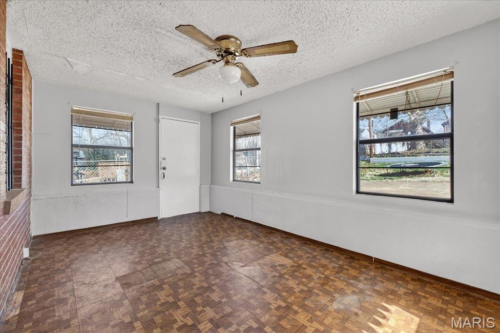 6915 Edison Avenue Property Photo 19