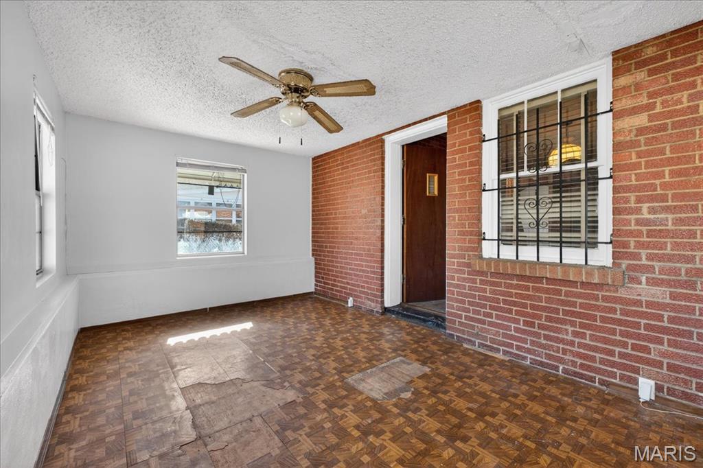 6915 Edison Avenue Property Photo 20
