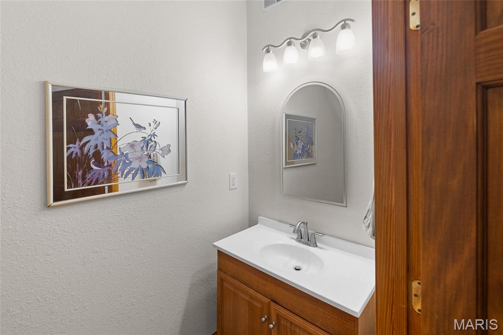 21 Charles Drive Property Photo 12