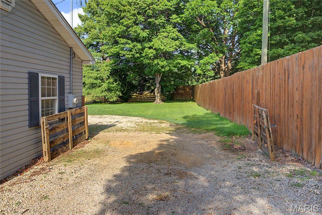 301 State Highway 51 Property Photo 4