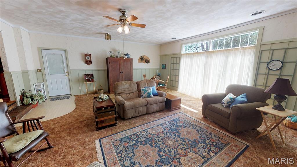 109 Maple Street Property Photo 7