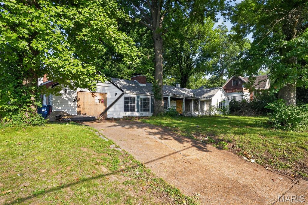 35 Robert Avenue Property Photo 1