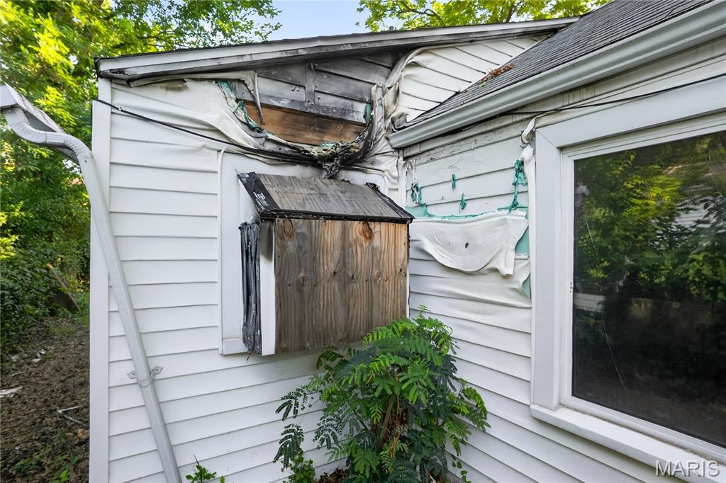 35 Robert Avenue Property Photo 5