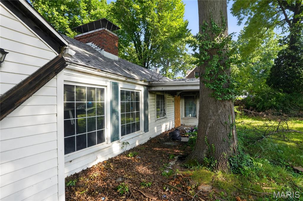 35 Robert Avenue Property Photo 8