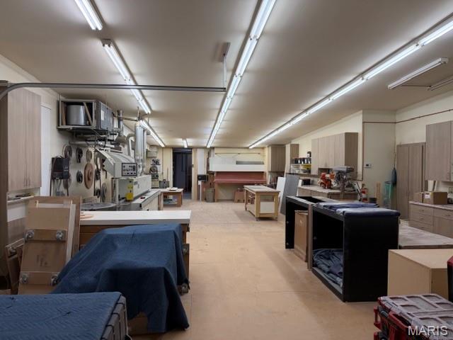 770 Lemay Ferry Road Property Photo 2