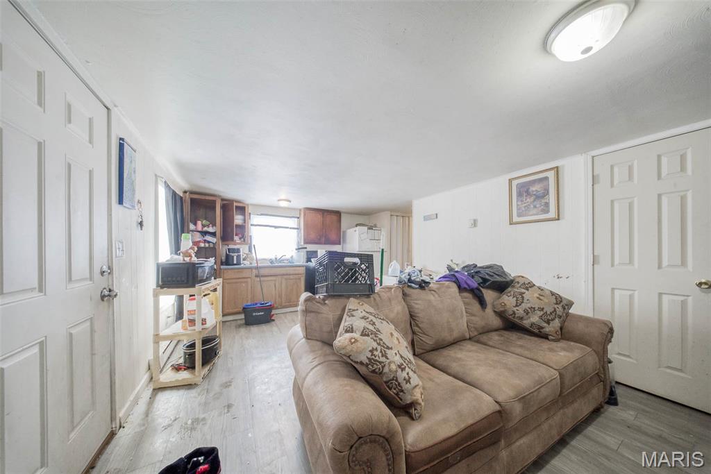 22930 Hardy Lane Property Photo 4