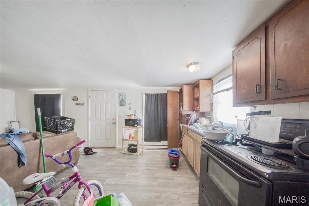 22930 Hardy Lane Property Photo 6