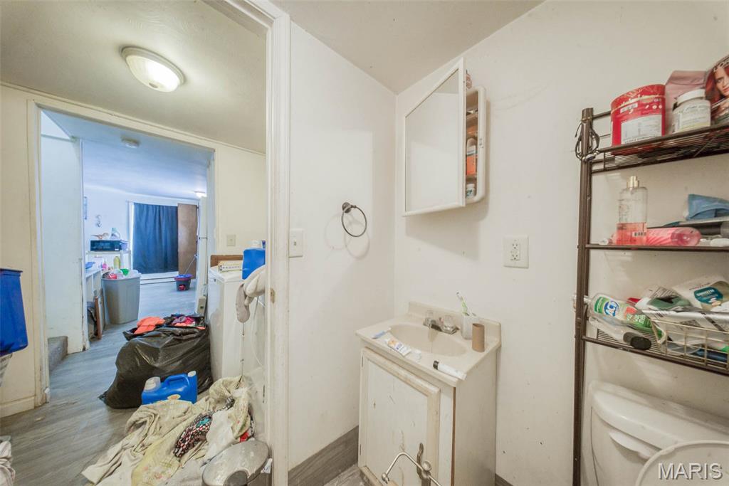 22930 Hardy Lane Property Photo 9