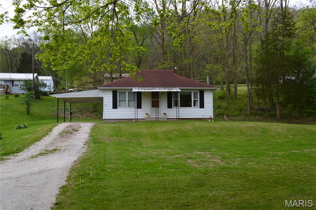350 S. St. Louis Avenue Property Photo 1